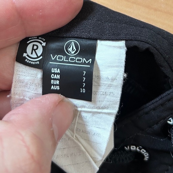 Volcom Board Shorts Womens 7 Black Repreve Recycled Swim Shorts O0811700 - Picture 6 of 9